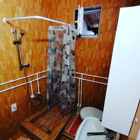 Appartamento Apartman Ivona Ovcar Banja Esterno foto